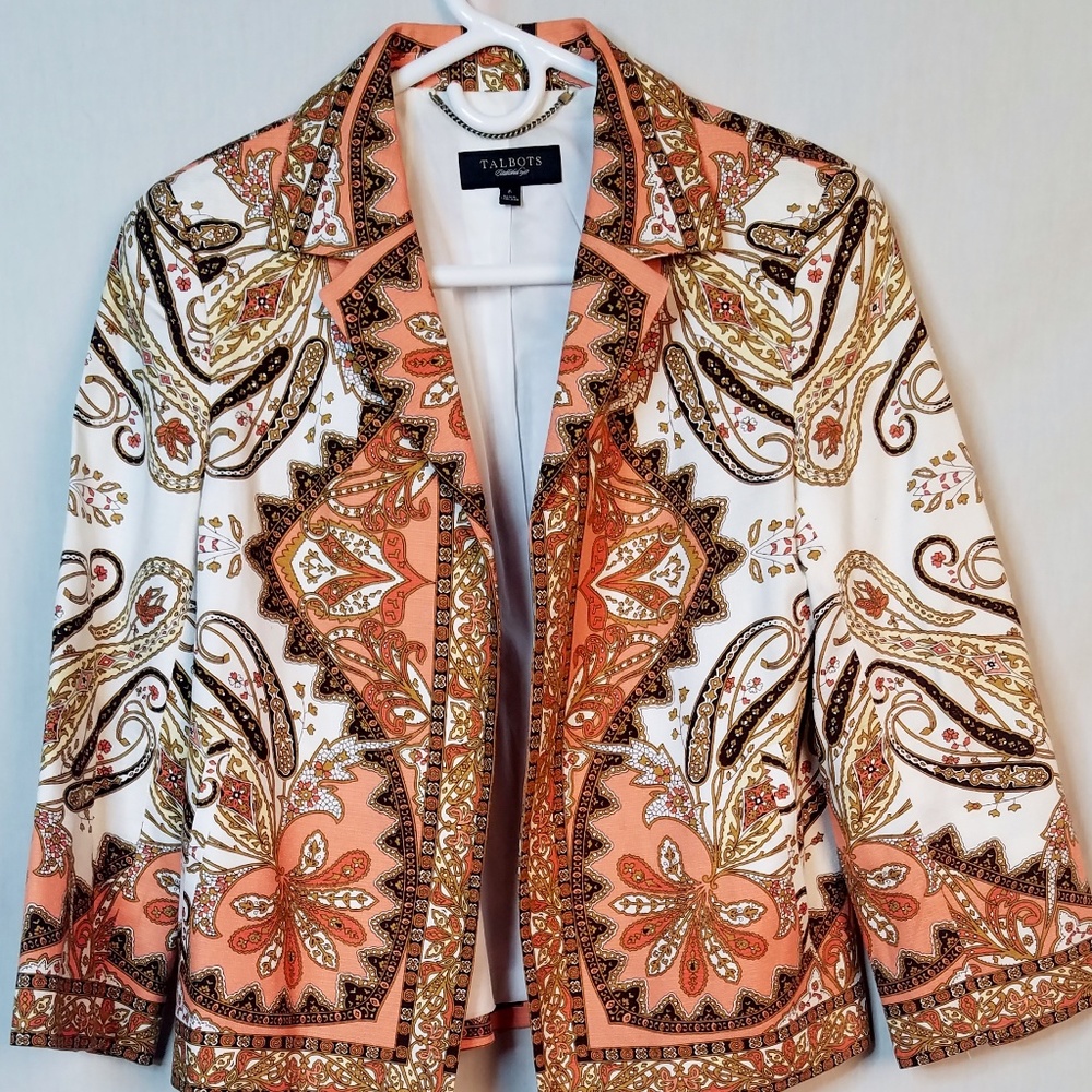 Chic Multi-Patterned Blazer Size 6